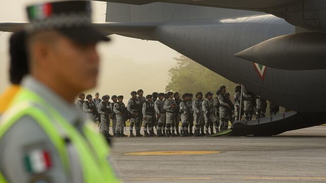 Alrededor de 500 elementos de la Guardia Nacional fueron trasladados en la madrugada de Campeche hacia la frontera norte del país