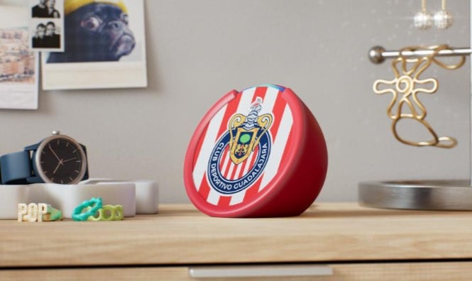 Chivas x Amazon Alexa: Echo Pop edición limitada del Rebaño Sagrado