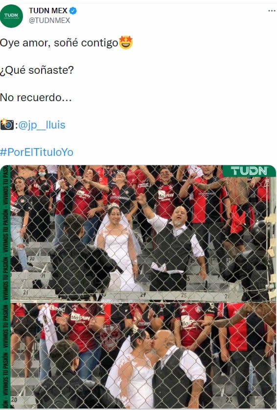 Fans del Atlas FC recién casados