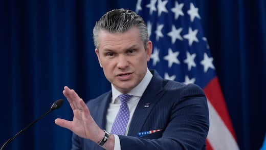 Pete Hegseth plantea fin de guerra entre Estados Unidos e Irán tras cambio de gobierno