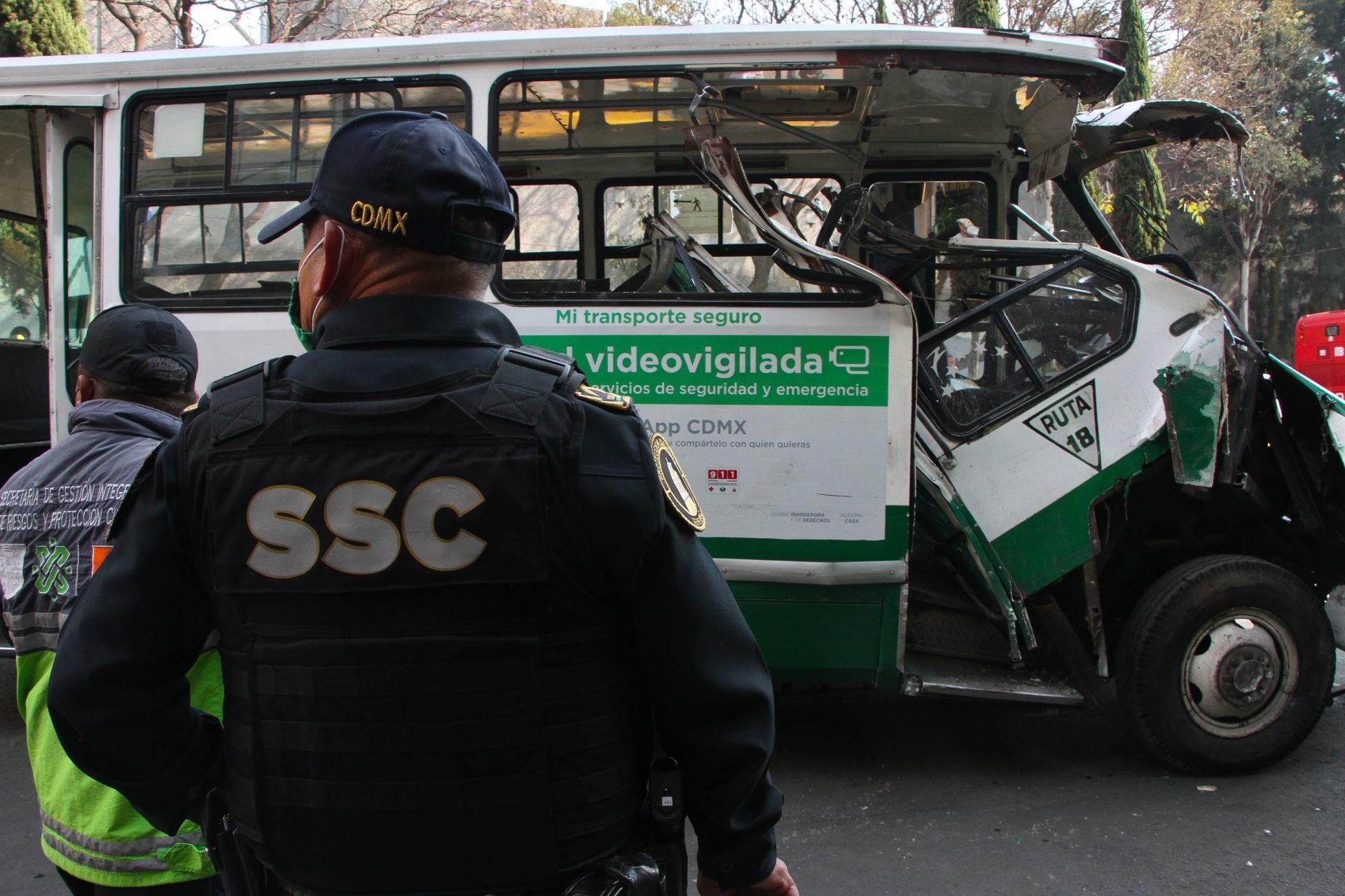 Choque de microbús en colonia Vallejo