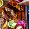 Increíble estafa en terraza del Zócalo: por unos tacos y cervezas les cobraron miles de pesos; piden que Profeco haga algo