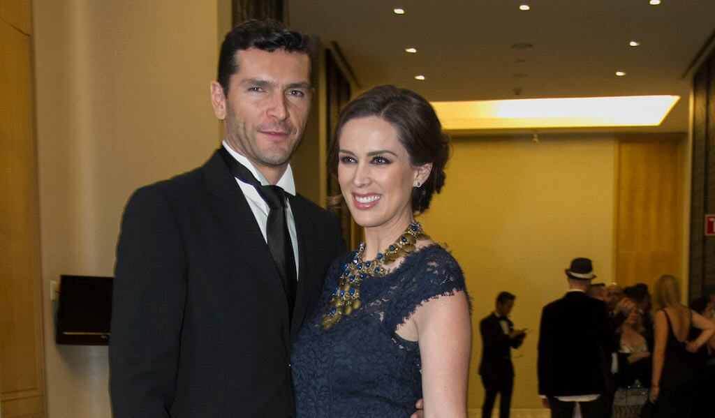 Jacqueline Bracamontes y su esposo Martín Fuentes