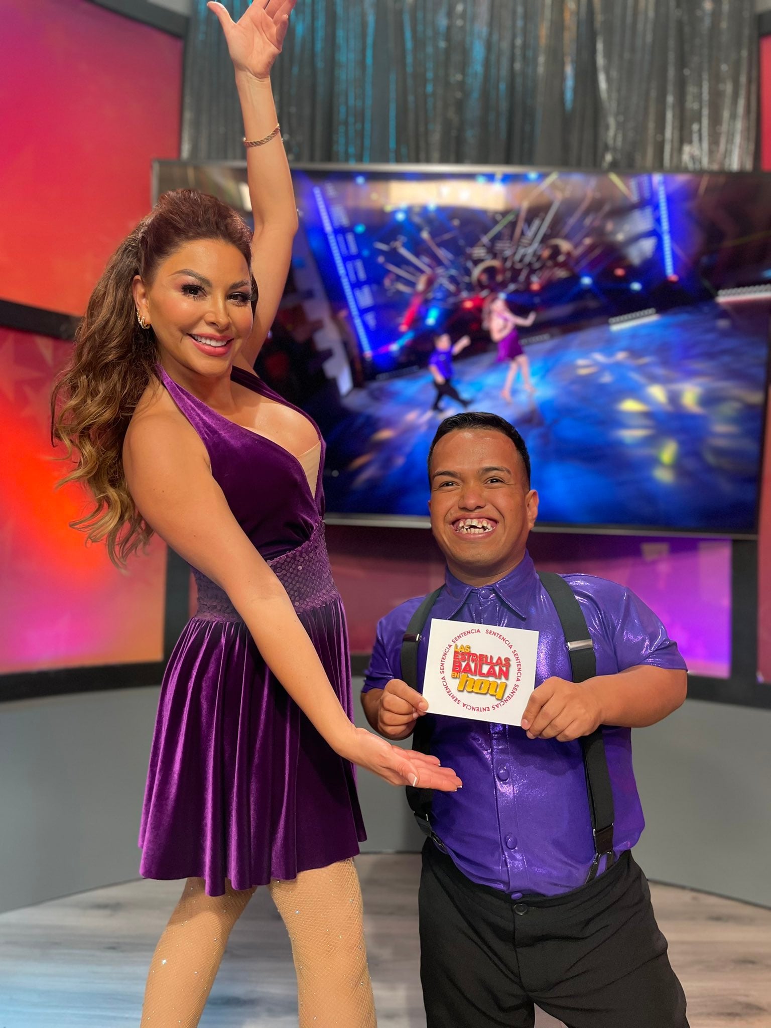 Gaby Ramírez y Medio Metro en Las Estrellas Bailan en Hoy
