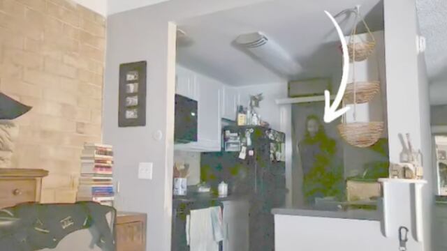 Ser extraño que apareció en su foto