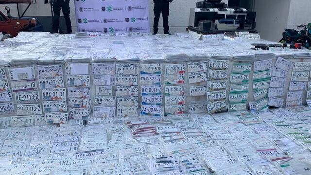 Decomiso de placas en CDMX