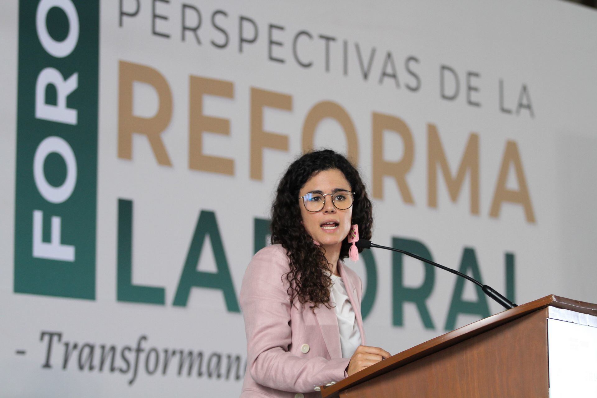 Luisa María Alcalde Luján, secretaria de Trabajo y Previsión Social