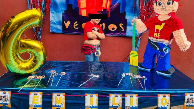 Niño hace su fiesta de cumpleaños con temática de Germán de 'Vecinos'
