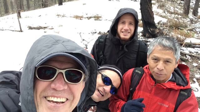 Santiago Garza (atrás), Ruben Olivo y el Tigre José Luis Nolasco. Cumbre La Viga.