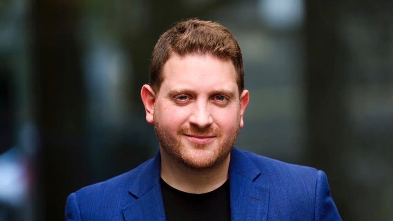 ¿Quién es Jonatan Viale? Periodista argentino sufre censura en entrevista con Javier Milei