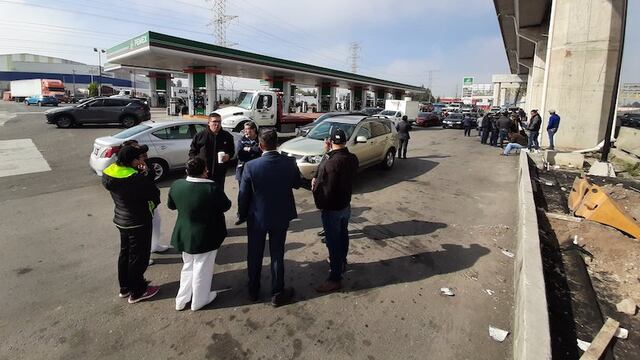 Automovilistas se quedan varados en la México-Toluca por combustible adulterado con agua