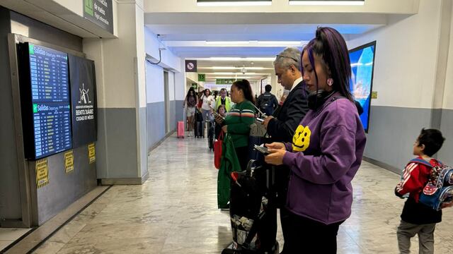 Luna Bella huye de México
