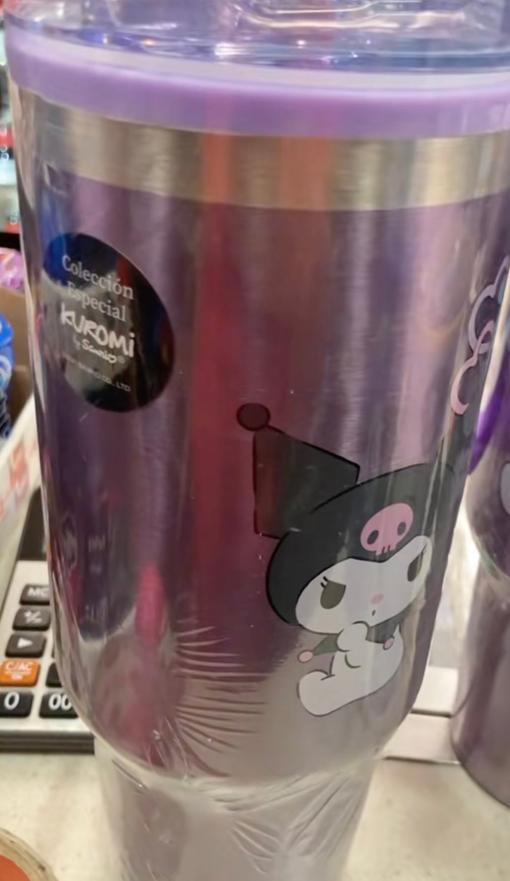 Termo de Kuromi en Oxxo