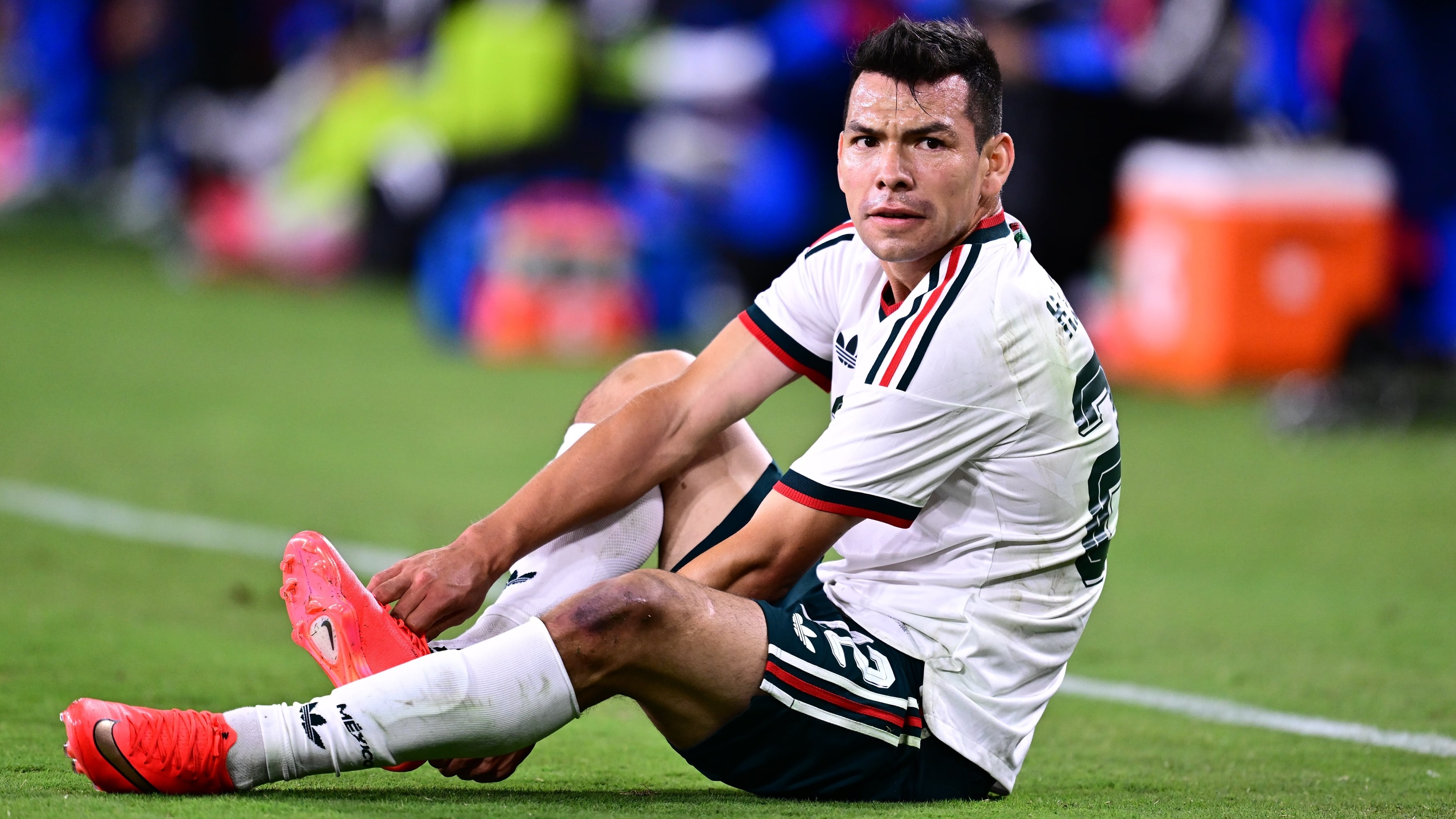 Chucky Lozano apunta a perderse el duelo México vs Estados Unidos.