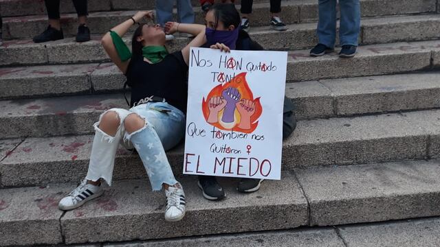 Mujeres en la Victoria Alada este 25N.