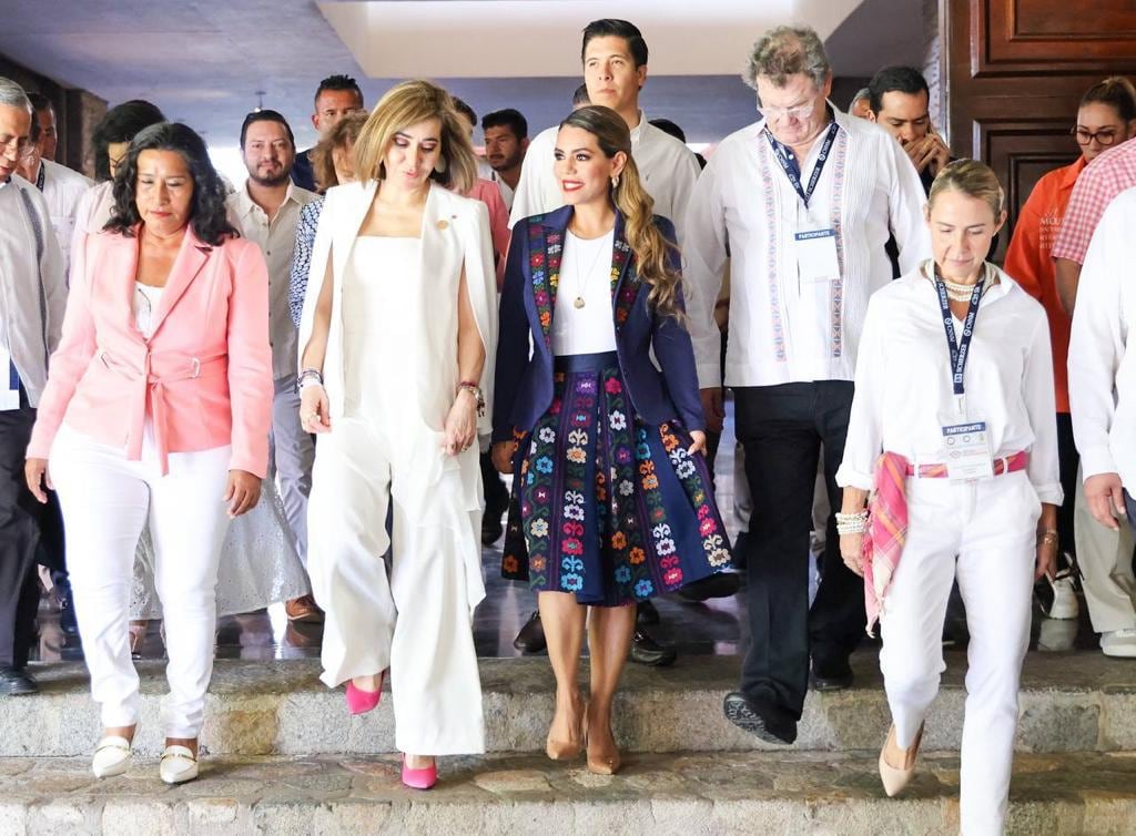 Evelyn Salgado reconoció la lucha de notarias como promotoras de la legalidad en Guerrero