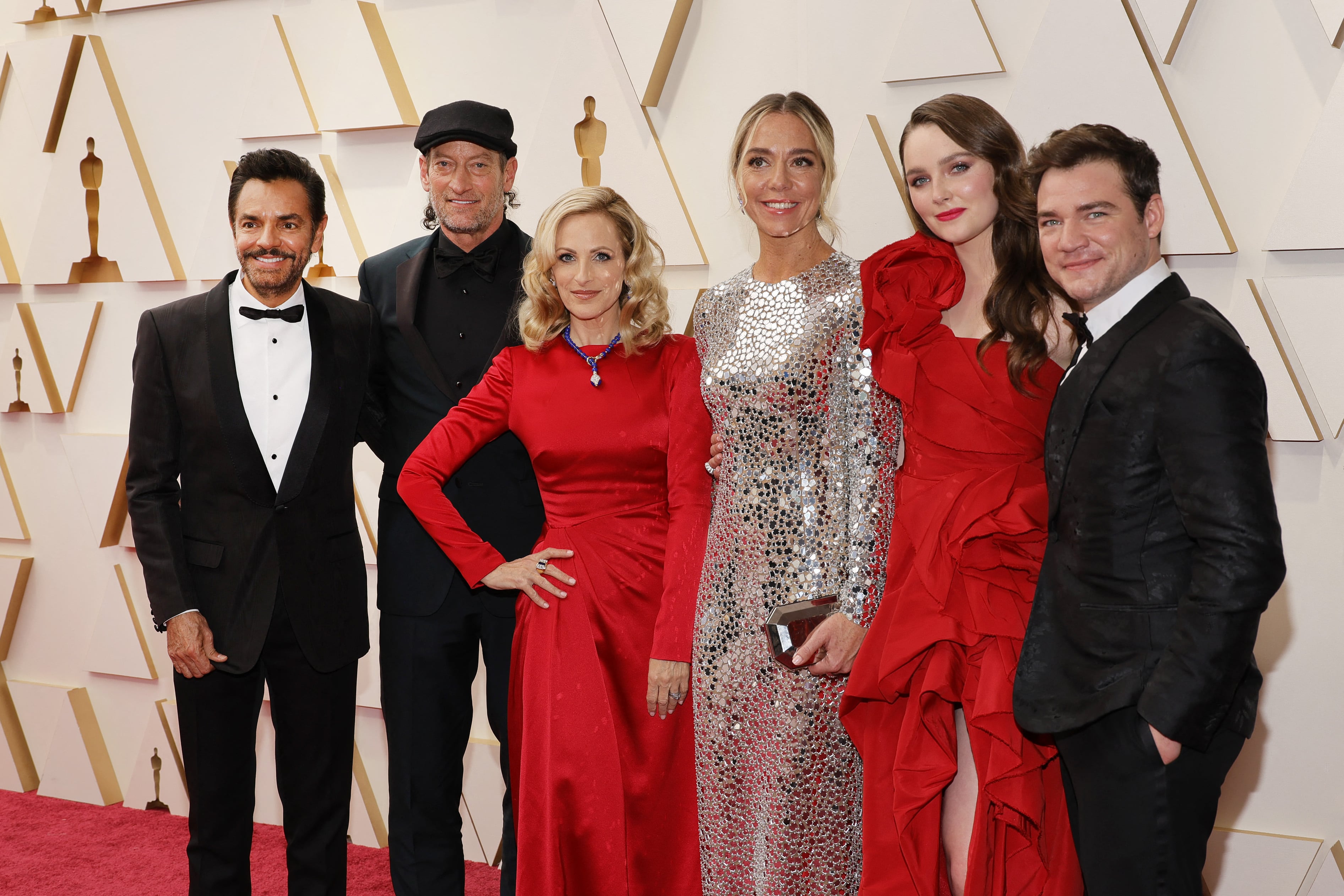 Eugenio Derbez y el resto del elenco de CODA en los Oscar 2022
