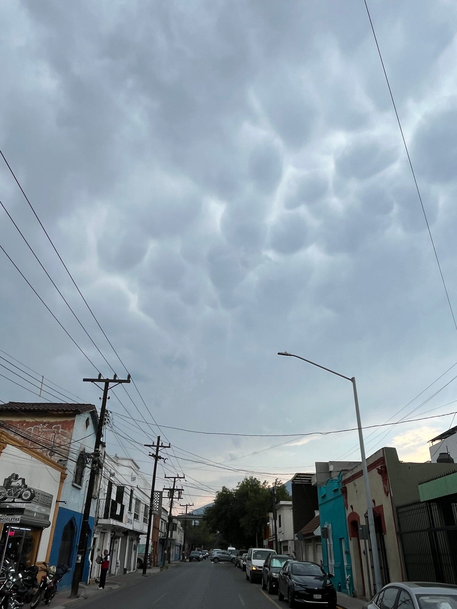 Nubes mammatus en Monterrey