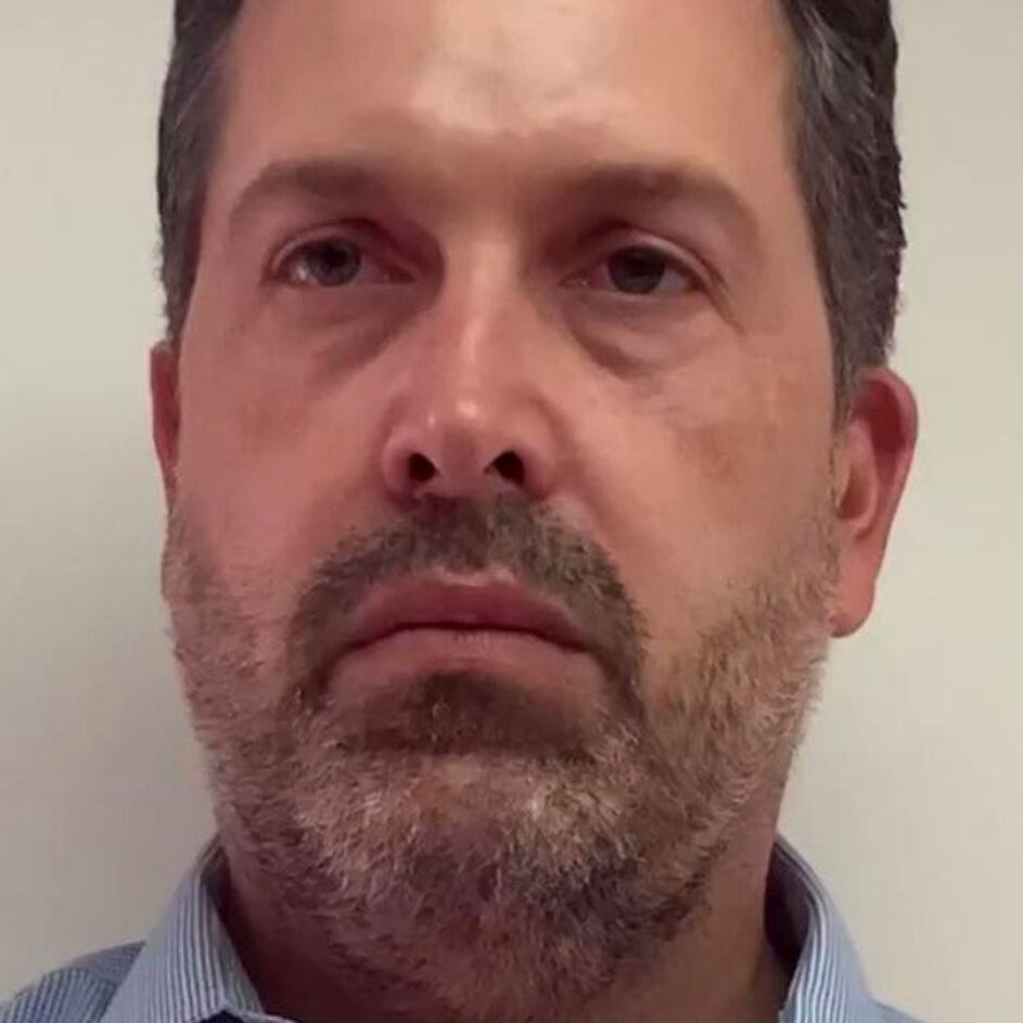 Detención de Armando Castilla Galindo fue persecución, acusa Vanguardia