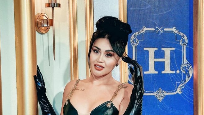 A Gomita la quisieron humillar por estar operada y ella les respondió con todo en el Hotel VIP