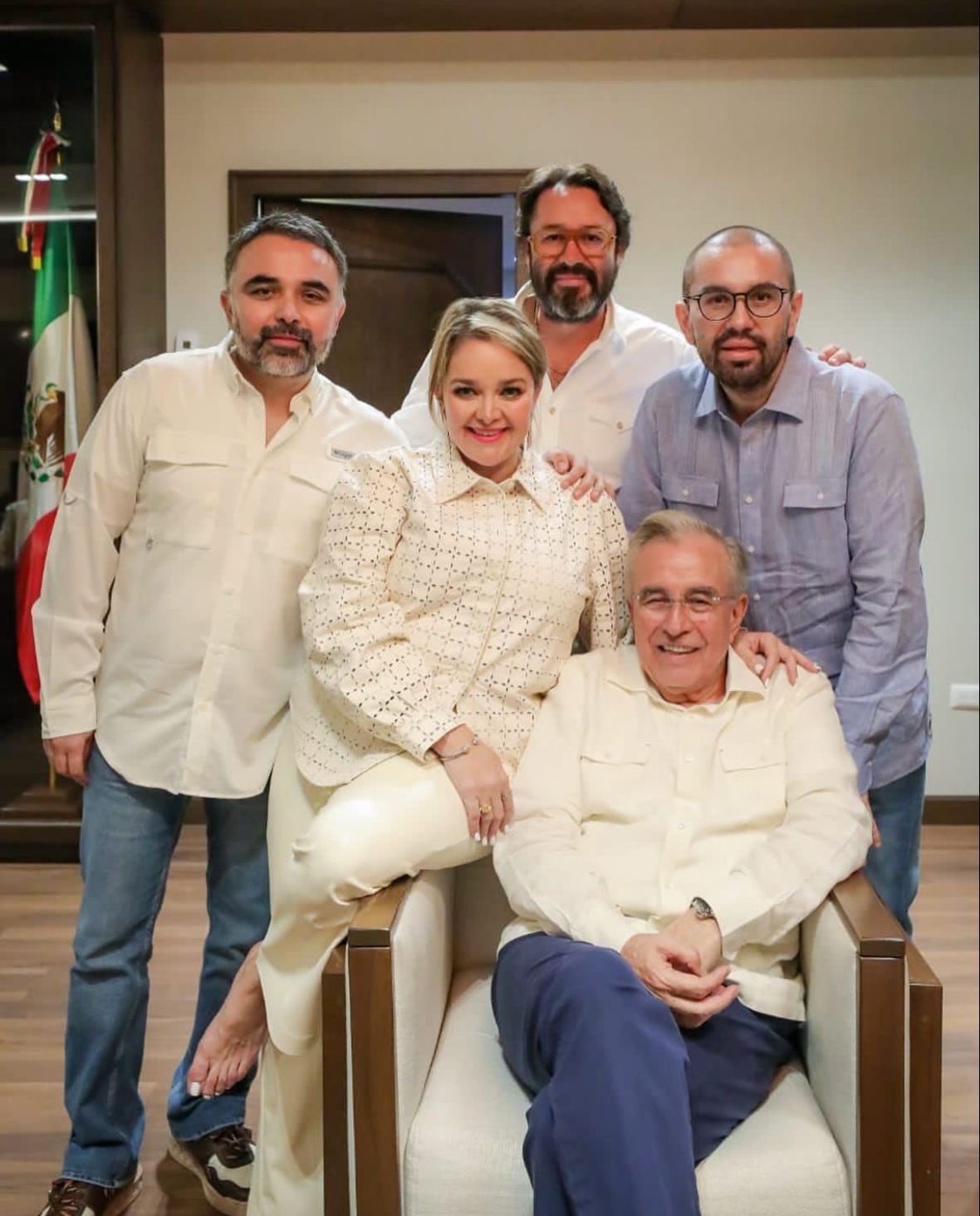 Rubén Rocha Moya y sus hijos