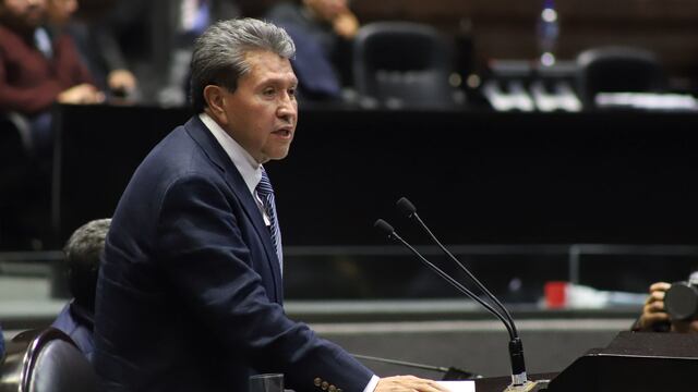 Morena propone una reforma fiscal profunda