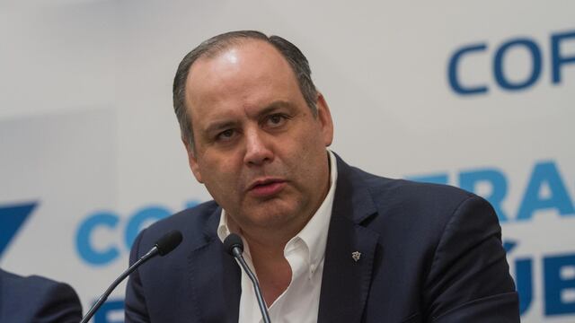 Gustavo de Hoyos. Aspiraciones.