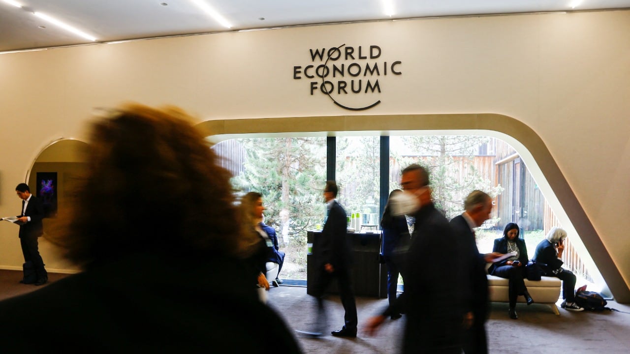 Líderes mundiales advierten de “tormenta económica” en el foro de Davos