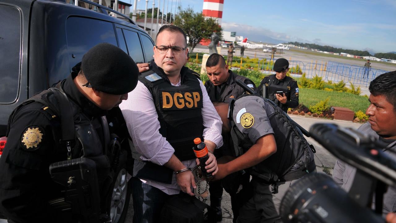 ¿Javier Duarte de Ochoa opera en el IPN?