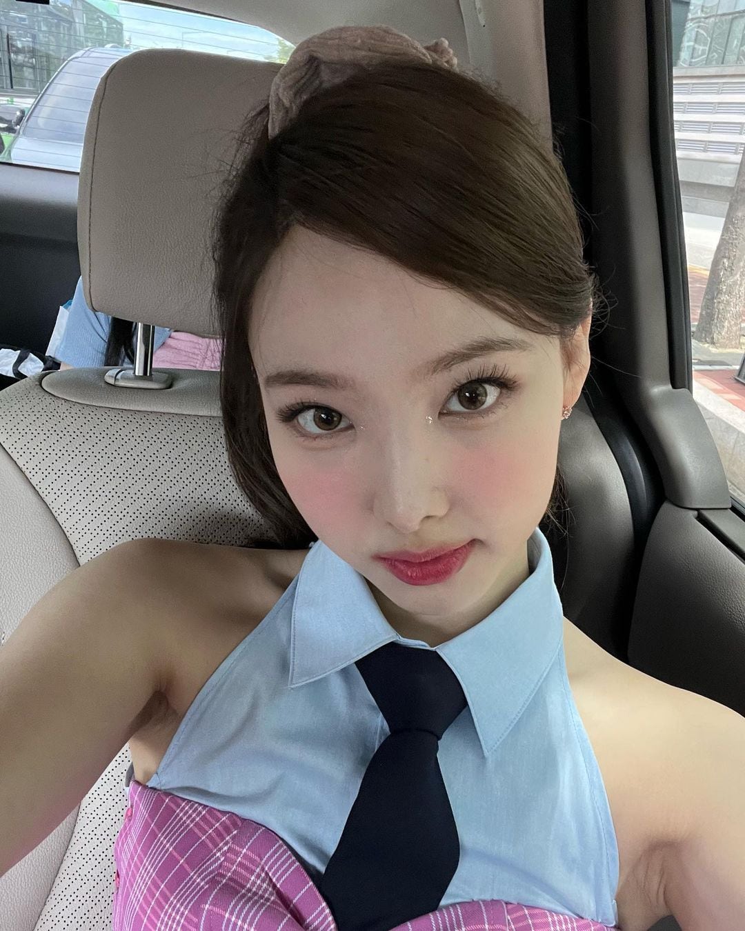 Nayeon de Twice debutó como solista y cumple 27 años
