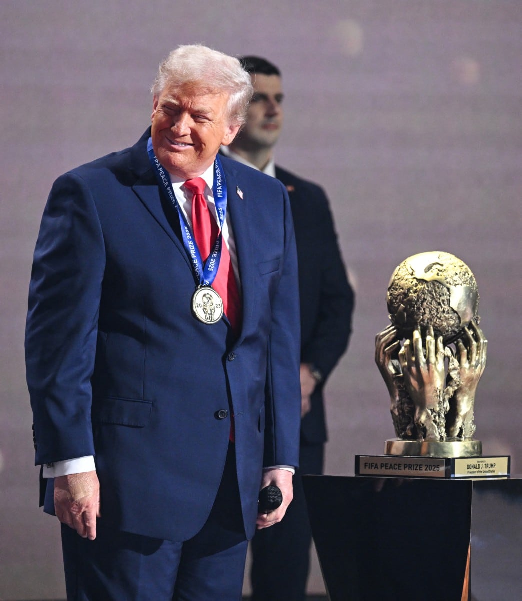 Así fue la entrega del Premio de la Paz de la FIFA a Donald Trump antes del sorteo mundialista