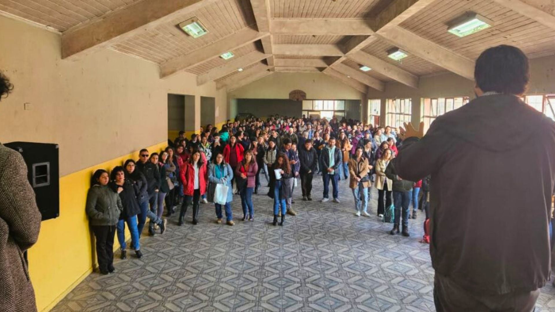 El paro de profesores ya lleva 2 semanas y hasta bloquearon carreteras