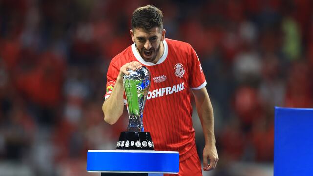 Paulinho, reconicido como el mejor jugador de la temporada 2024-25.