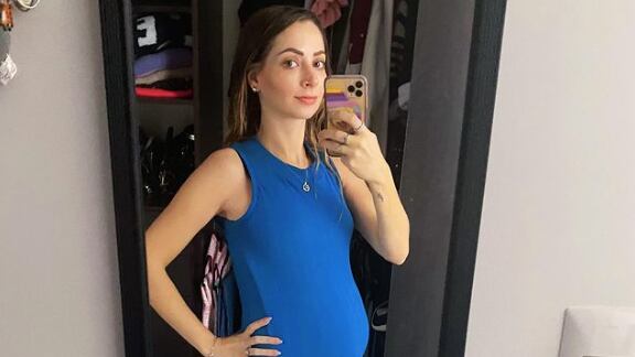 YosStop ya hasta preparó su maleta para recibir a Amyra