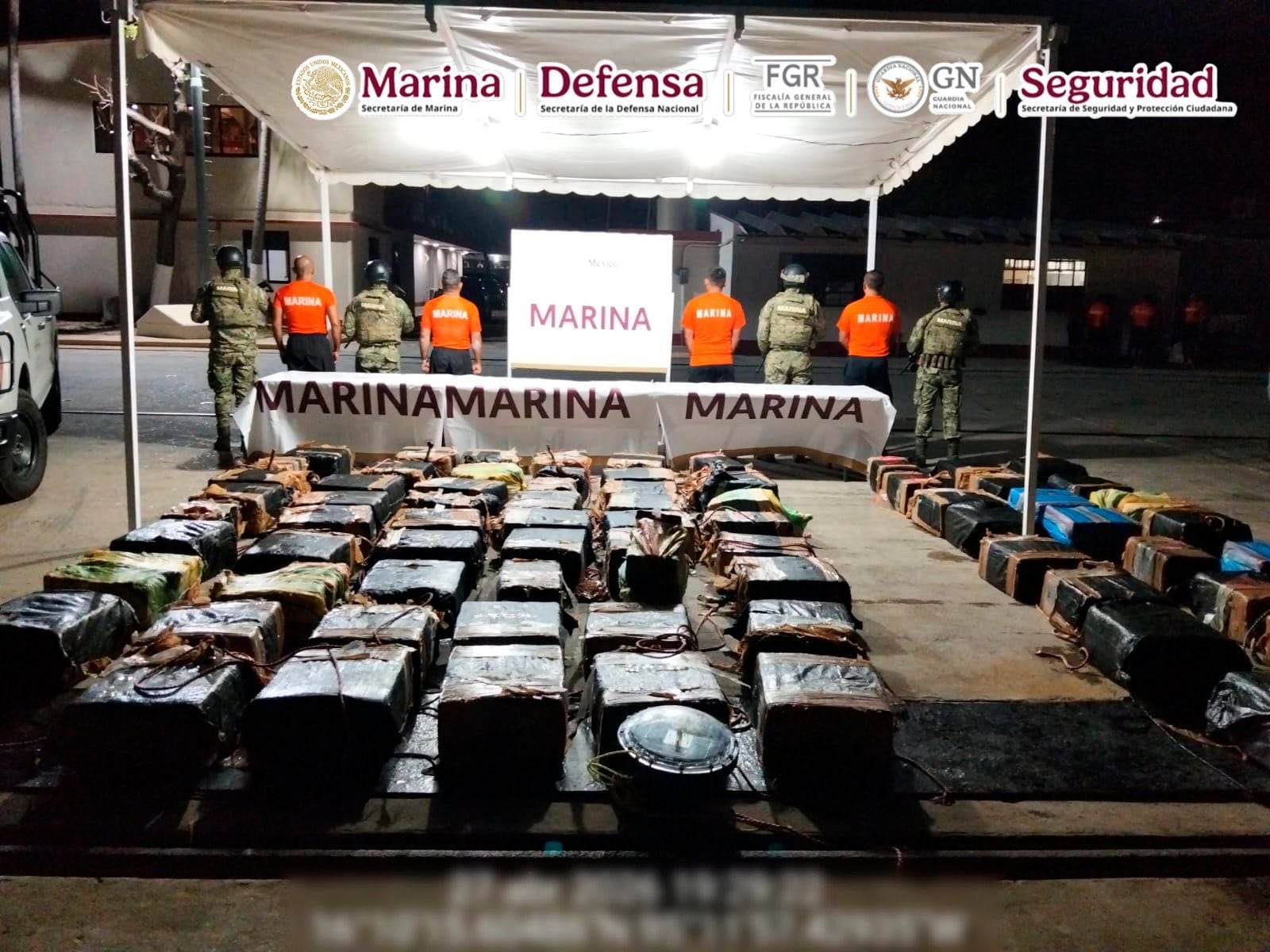 SEMAR decomisa más de 2 toneladas de cocaína