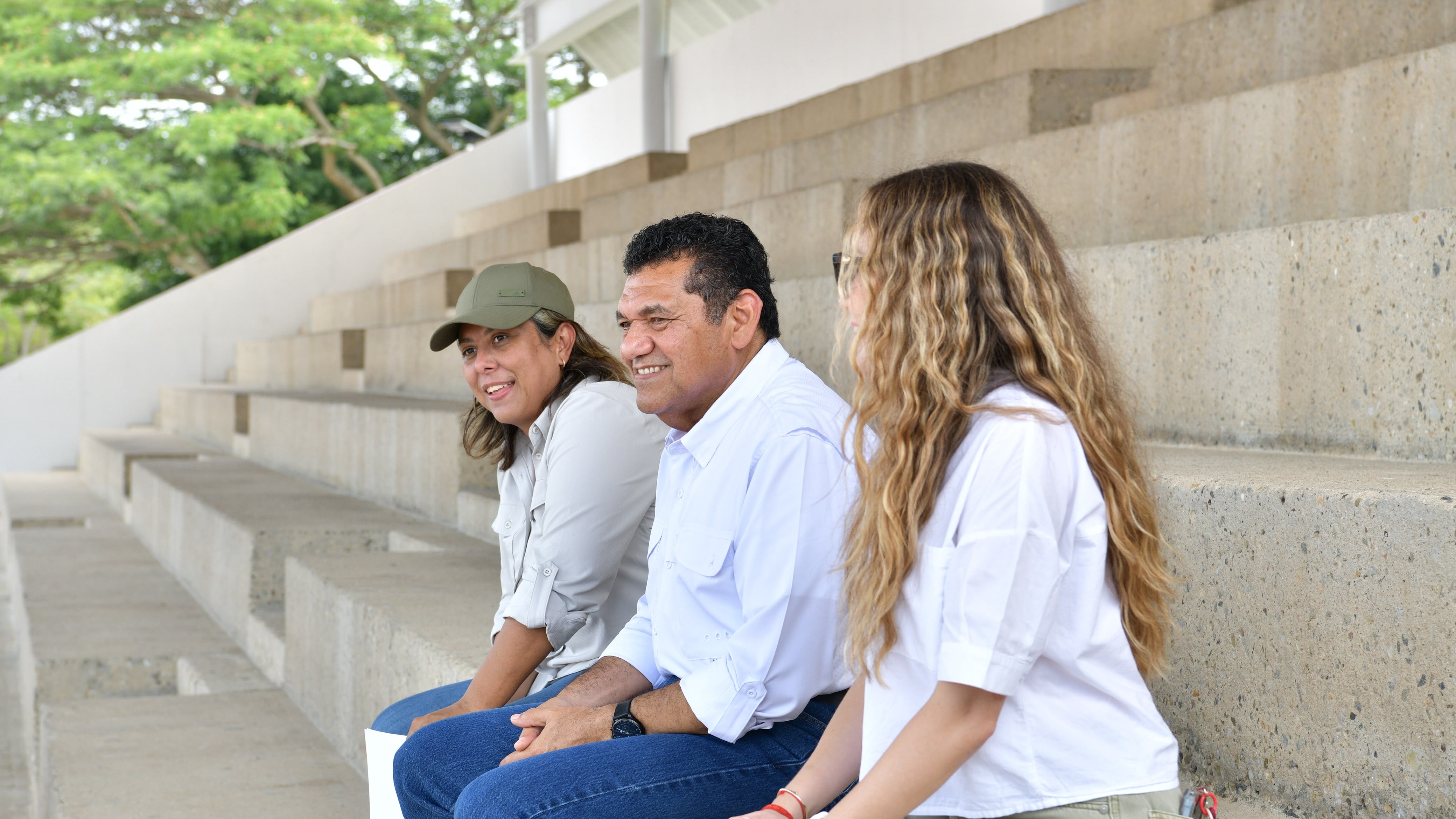 Javier May supervisa nueva pista de patinaje en Deportivo Olimpia XXI