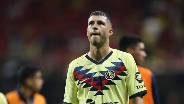 Guido en un partido con las Águilas