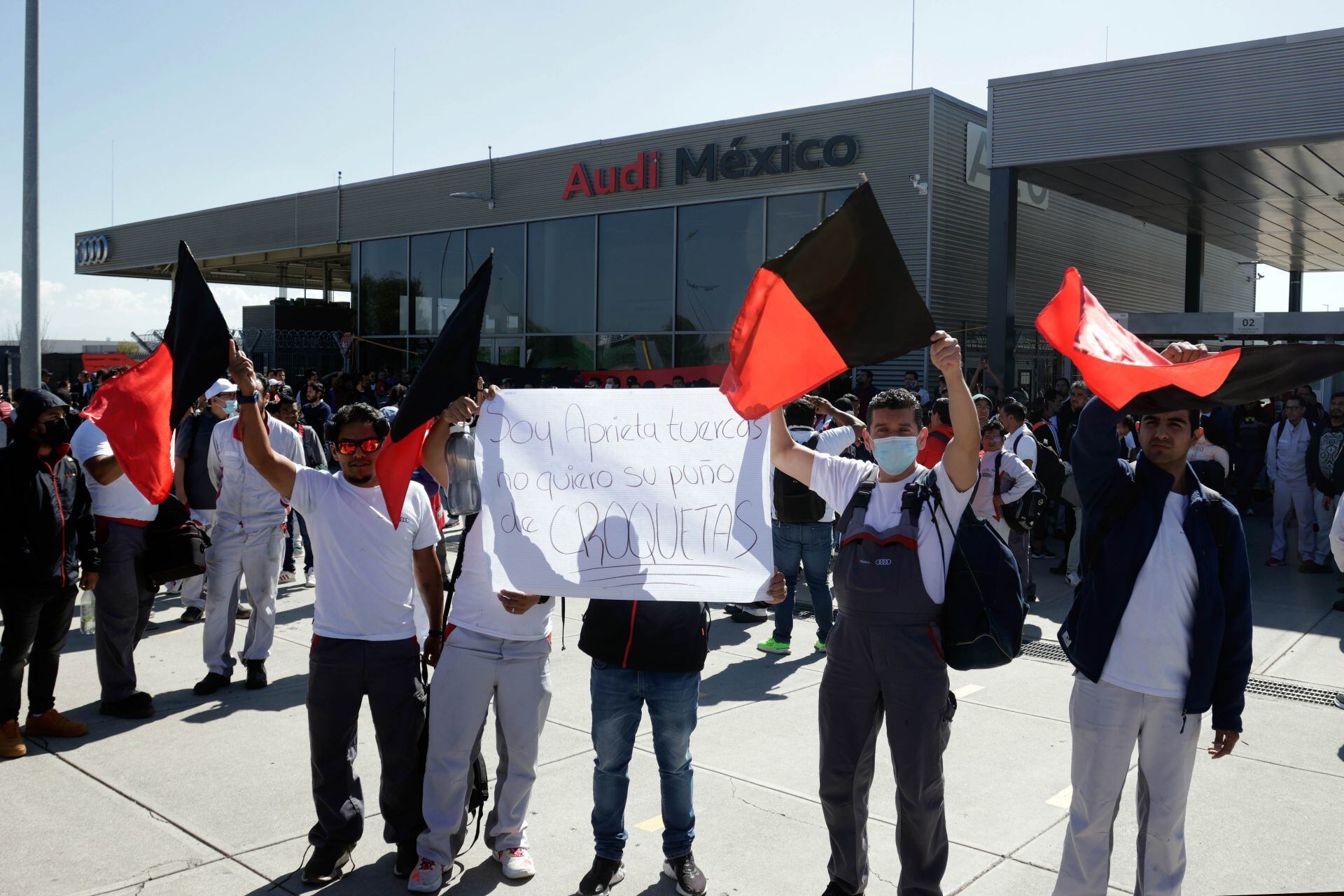 Huelga en Audi Puebla