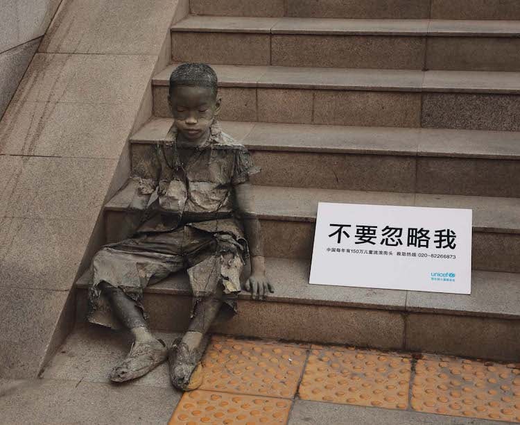 Campaña UNICEF sobre invisibilidad de la pobreza