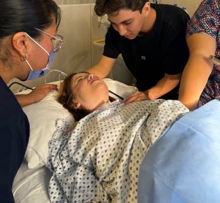 José Said Becerril en el parto de Marianne Gonzaga.