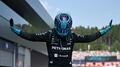 George Russell se lleva el GP de Austria y Checo Pérez abandona