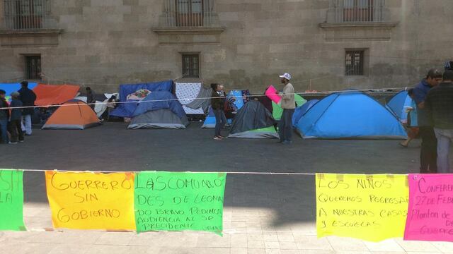 Plantón personas desplazadas Guerrero