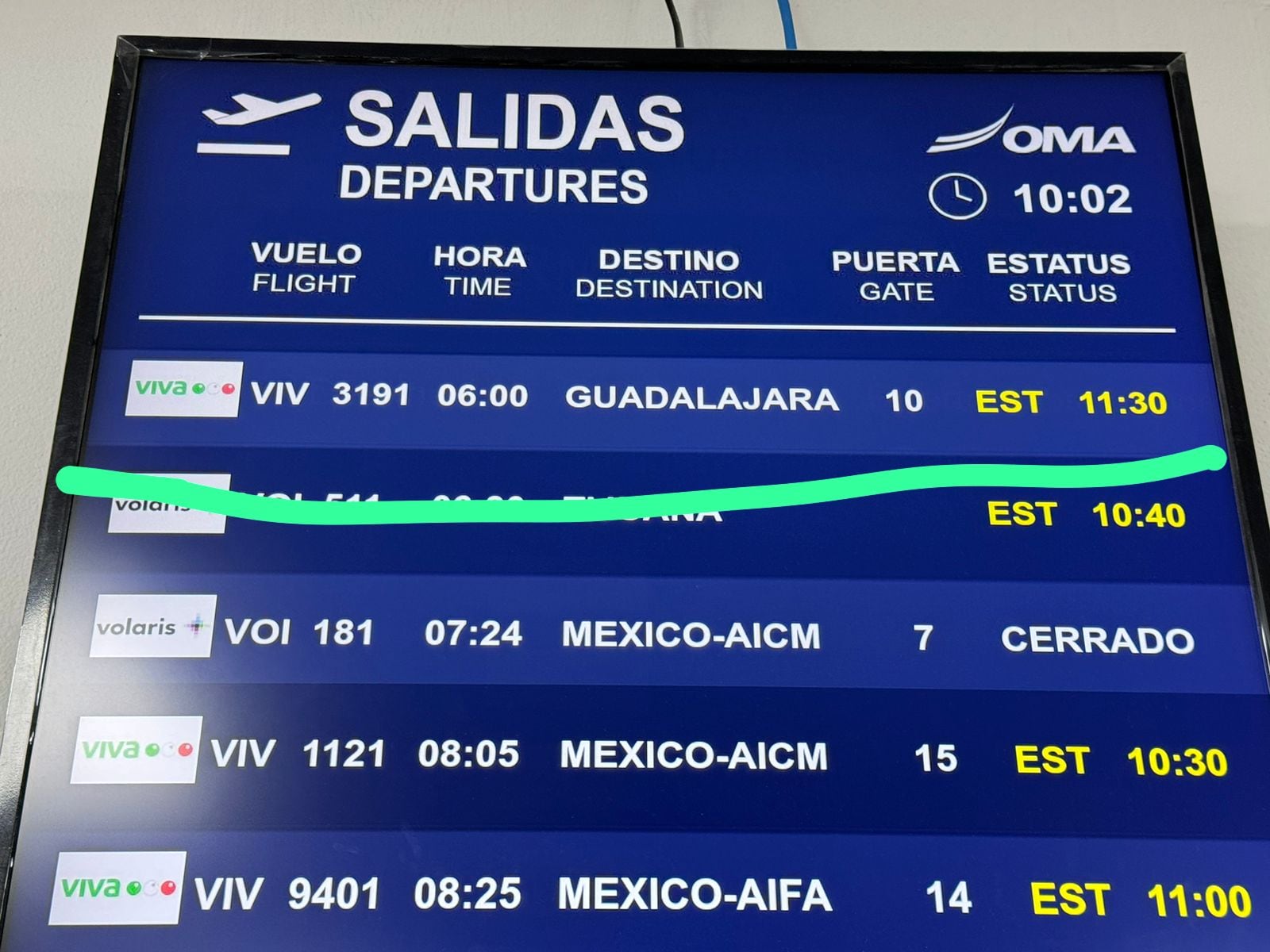 El vuelo del Club Chivas retrasado