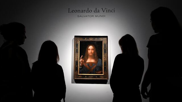 La obra "Salvator Mundi" expuesta en la casa de subastas Christie's en Londres