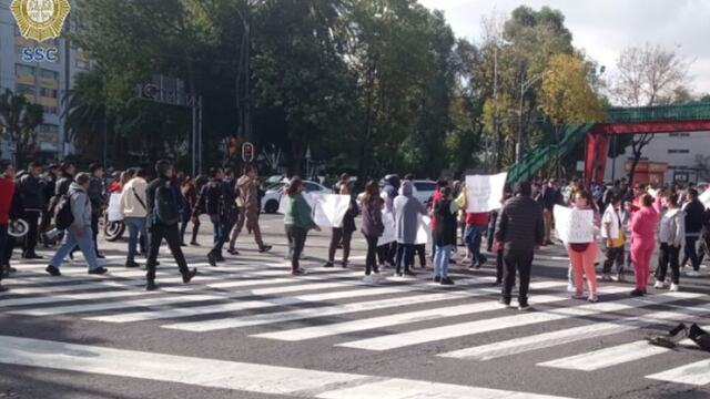 Bloqueo en Insurgentes Norte