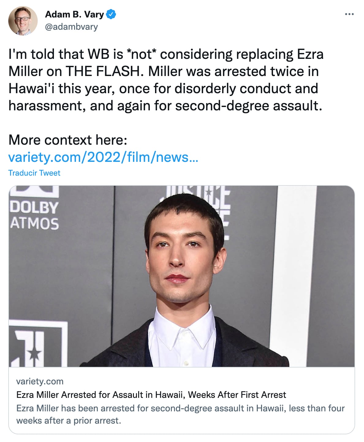 Ezra Miller como Flash