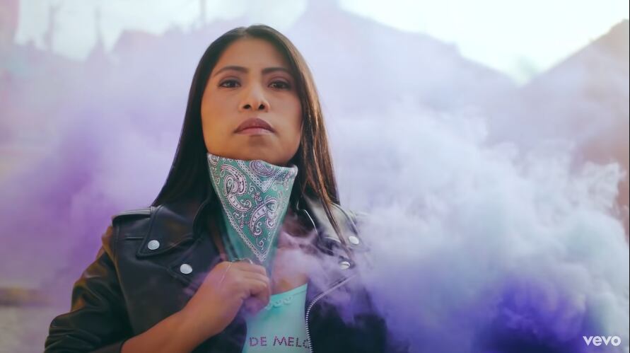 Yalitza Aparicio en video musical.