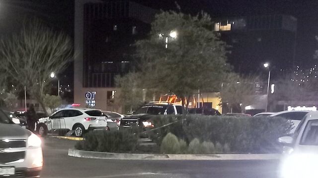 Balacera en estacionamiento del Costco de Carretera Nacional en Monterrey deja un muerto