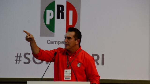 Alejandro Moreno, gobernador de Campeche