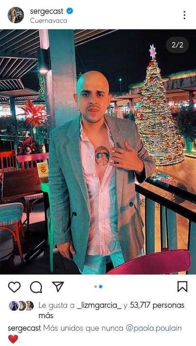 Fichis enseña el tatuaje que se hizo por Pao Poulain.